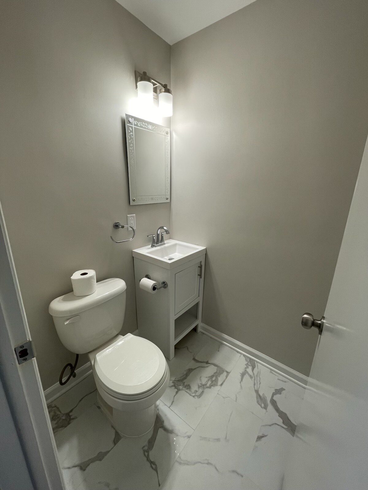 Building Photo - 7202 W Crain St