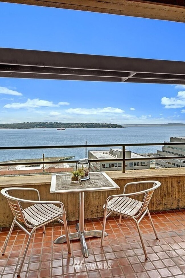 Building Photo - 2Bd/2Ba Seattle Condo