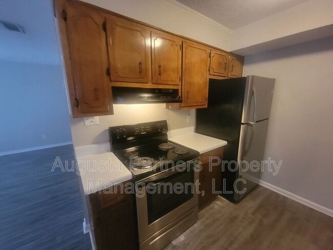 Building Photo - 114 Chalet North CT