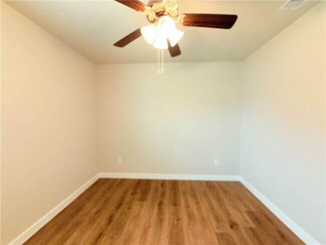 Building Photo - 1116 Zeus Dr