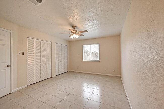 Building Photo - 17435 Glenmorris Dr