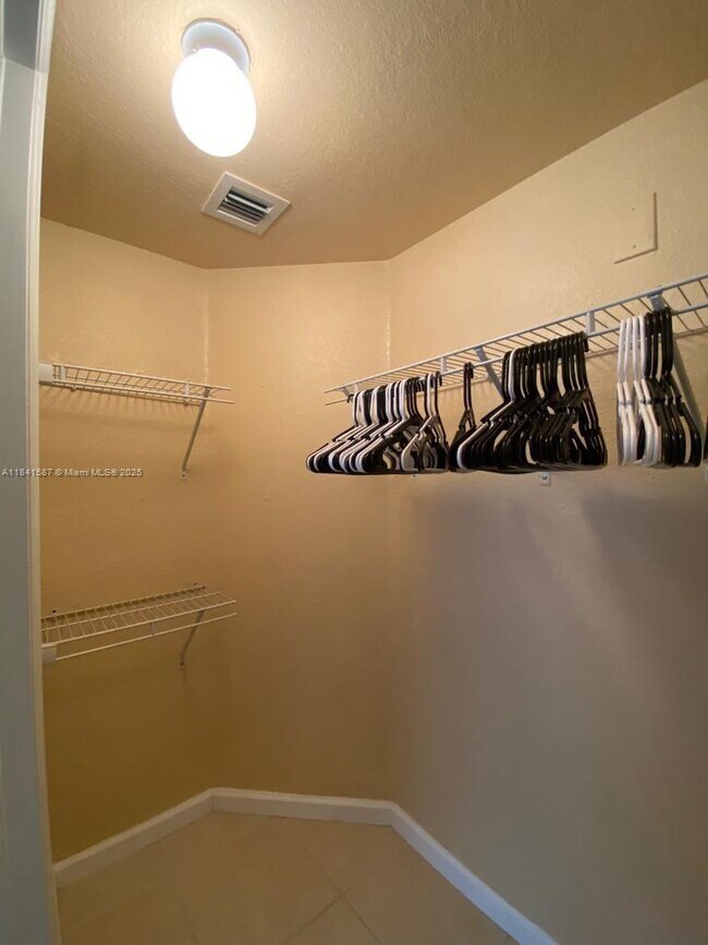 Building Photo - 15440 SW 284th St