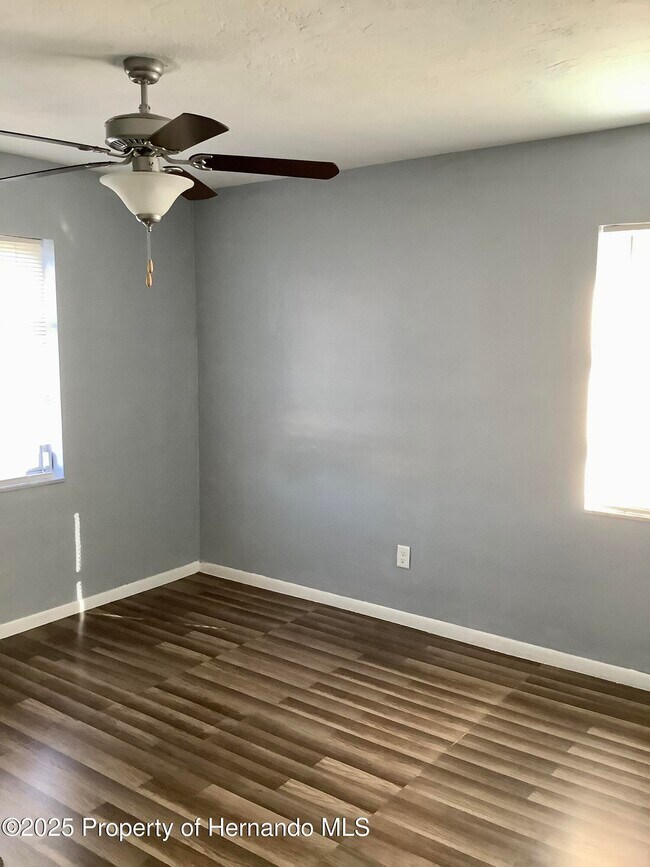 Building Photo - 7322 Pinehurst Dr