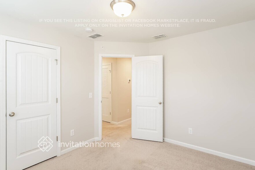 Building Photo - 826 Kennear Ln