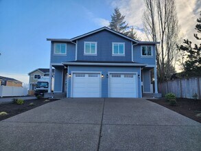 Building Photo - 15603 View Dr Ct SE