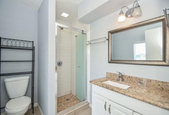 Building Photo - 12927 Westmere Dr