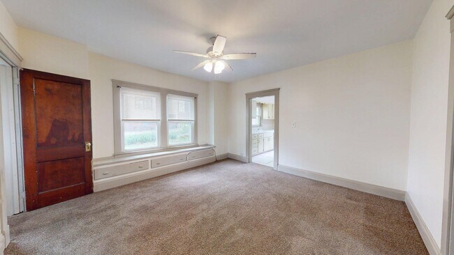 Building Photo - 3339 W.84th