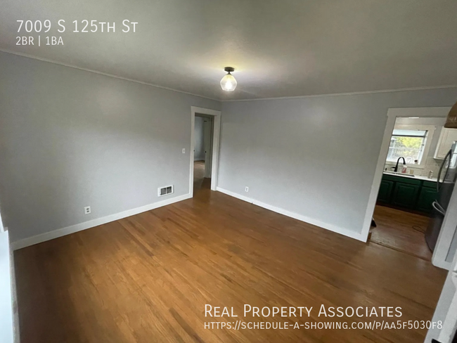 Building Photo - 7009 S 125th St