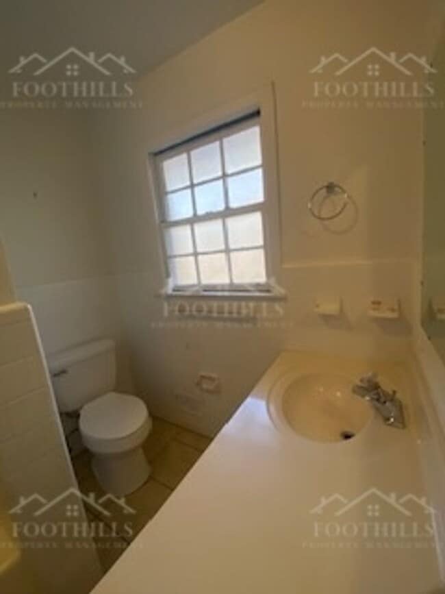 Building Photo - 1109 Reed Rd