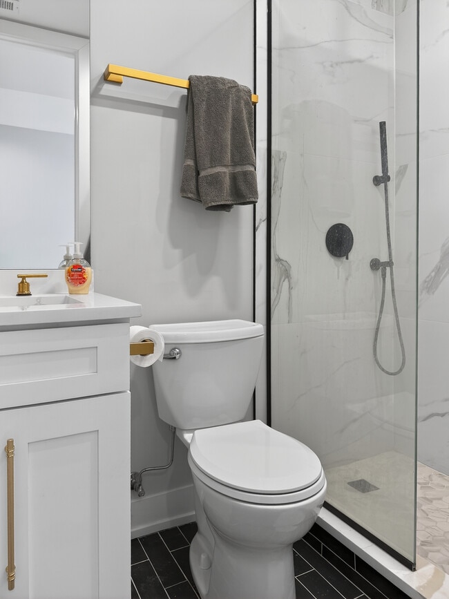 Building Photo - 2818 W Fletcher St