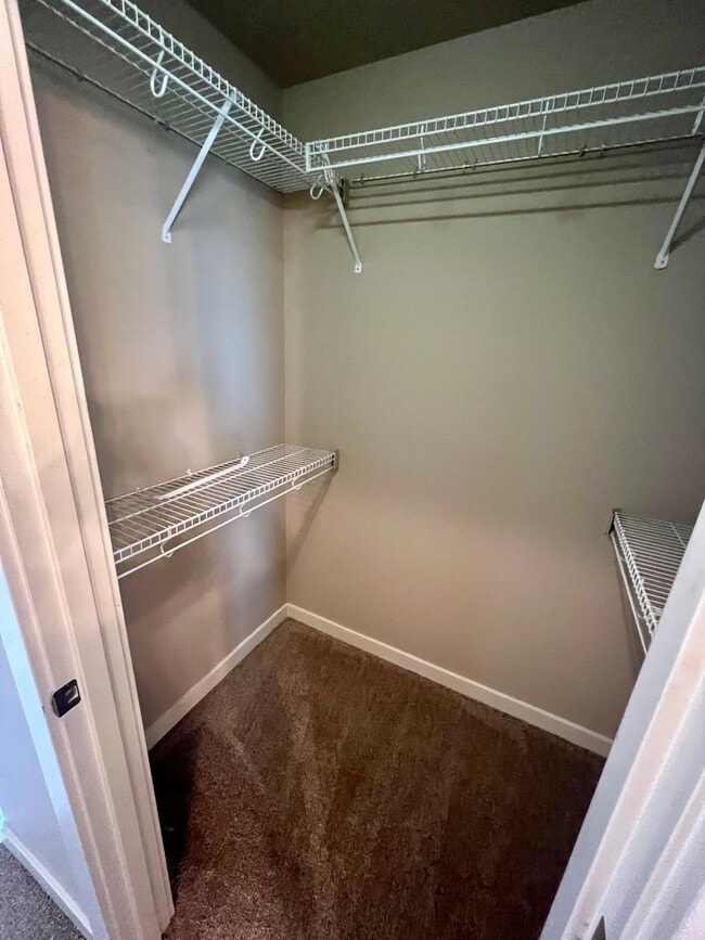 Building Photo - Spacious 4-Bedroom Home—Quick Drive to Dow...