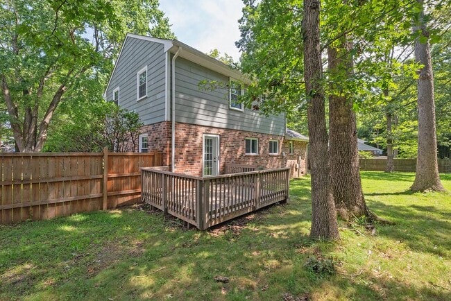 Building Photo - 1041 Warminster Dr