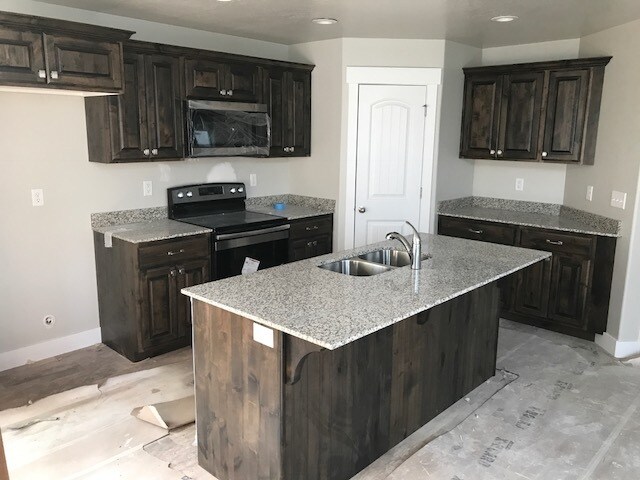 Kitchen - 4989 W Longboat Ln