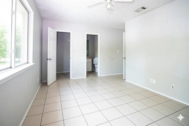 Building Photo - 9600 Bear Paw Trail