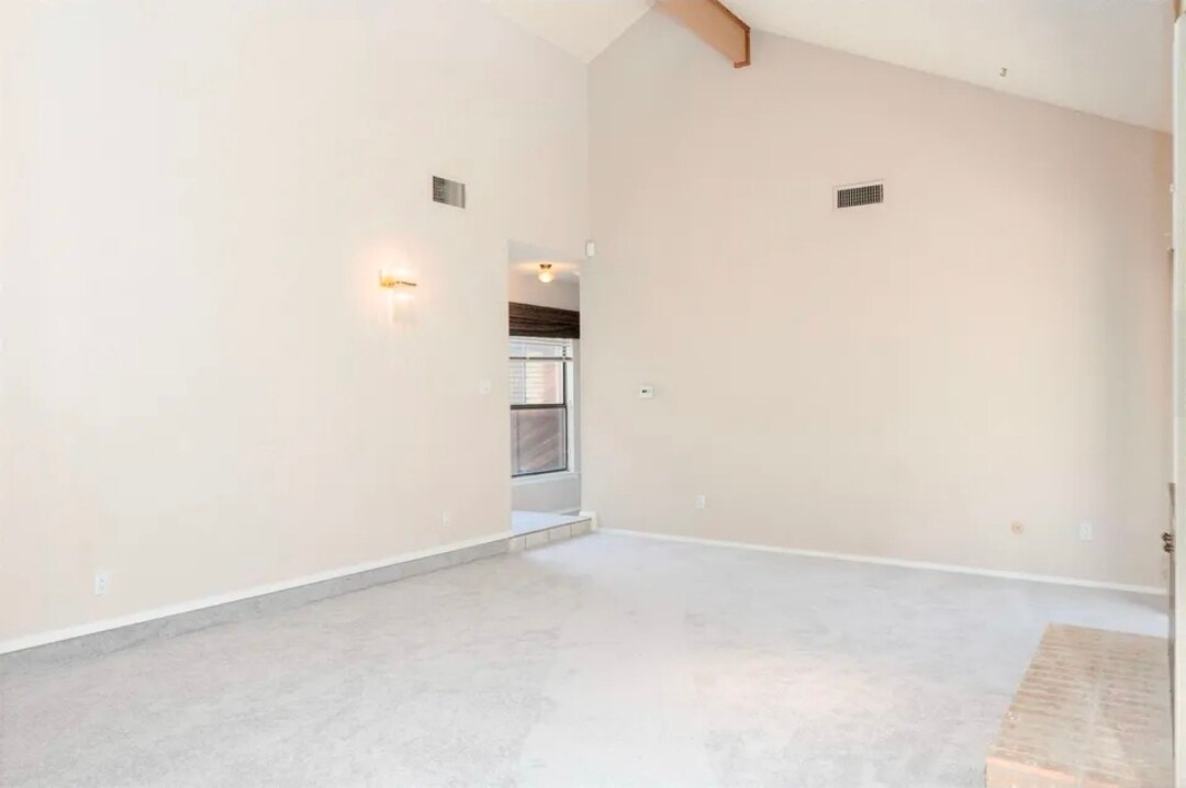 Building Photo - 616 Placid Cir