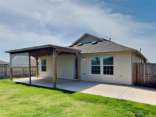 Building Photo - 340 Navidad Trail