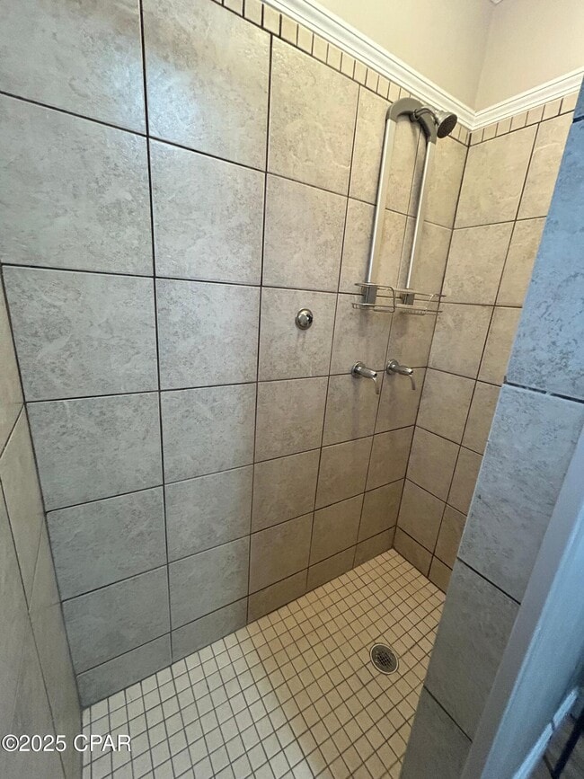 Building Photo - 16238 E Lullwater Dr