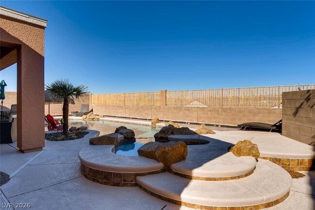 Building Photo - 2558 Kinghorn Pl