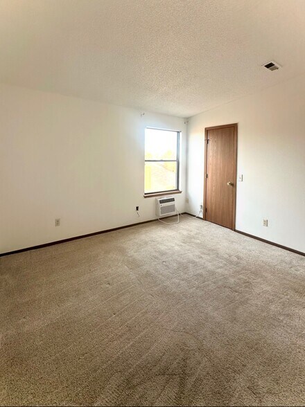 Building Photo - 4285 S Salida Way