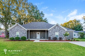 Building Photo - Beautiful 3-Bedroom Home in Deatsville, AL
