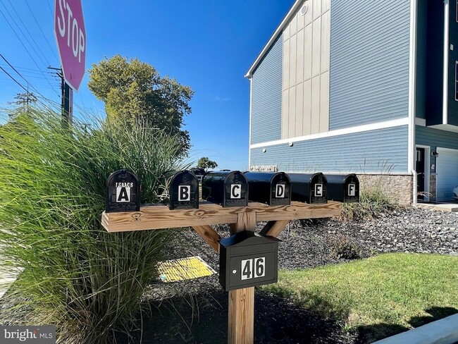 Building Photo - 46 W Pittsfield St