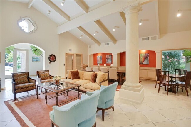 Building Photo - 438 Por La Mar Cir