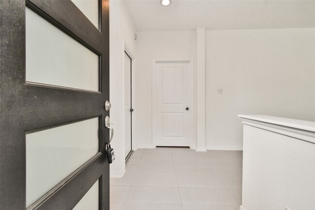 Building Photo - 623 Silver Pear Ct