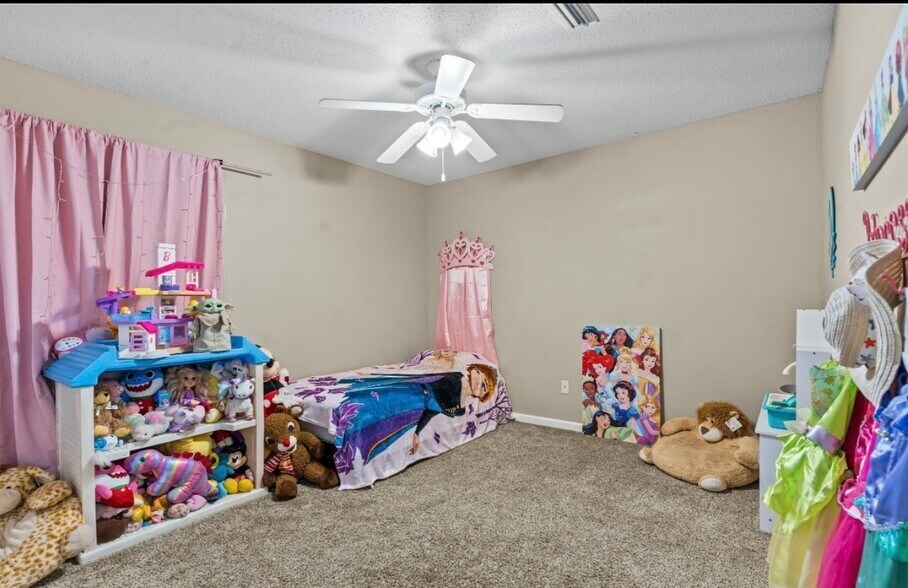 Bedroom 3 - 108 Fieldstone Dr