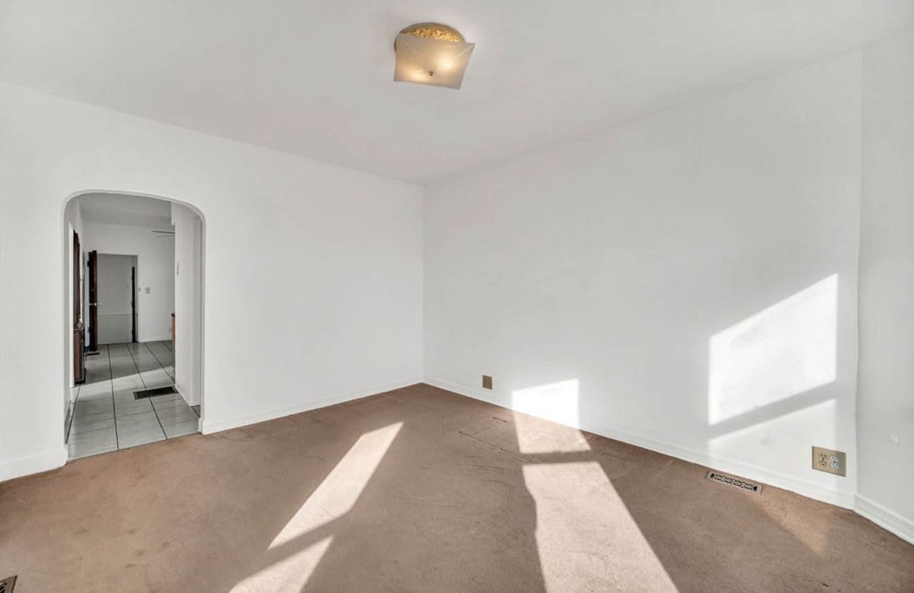 Building Photo - 2258 N Central Ave