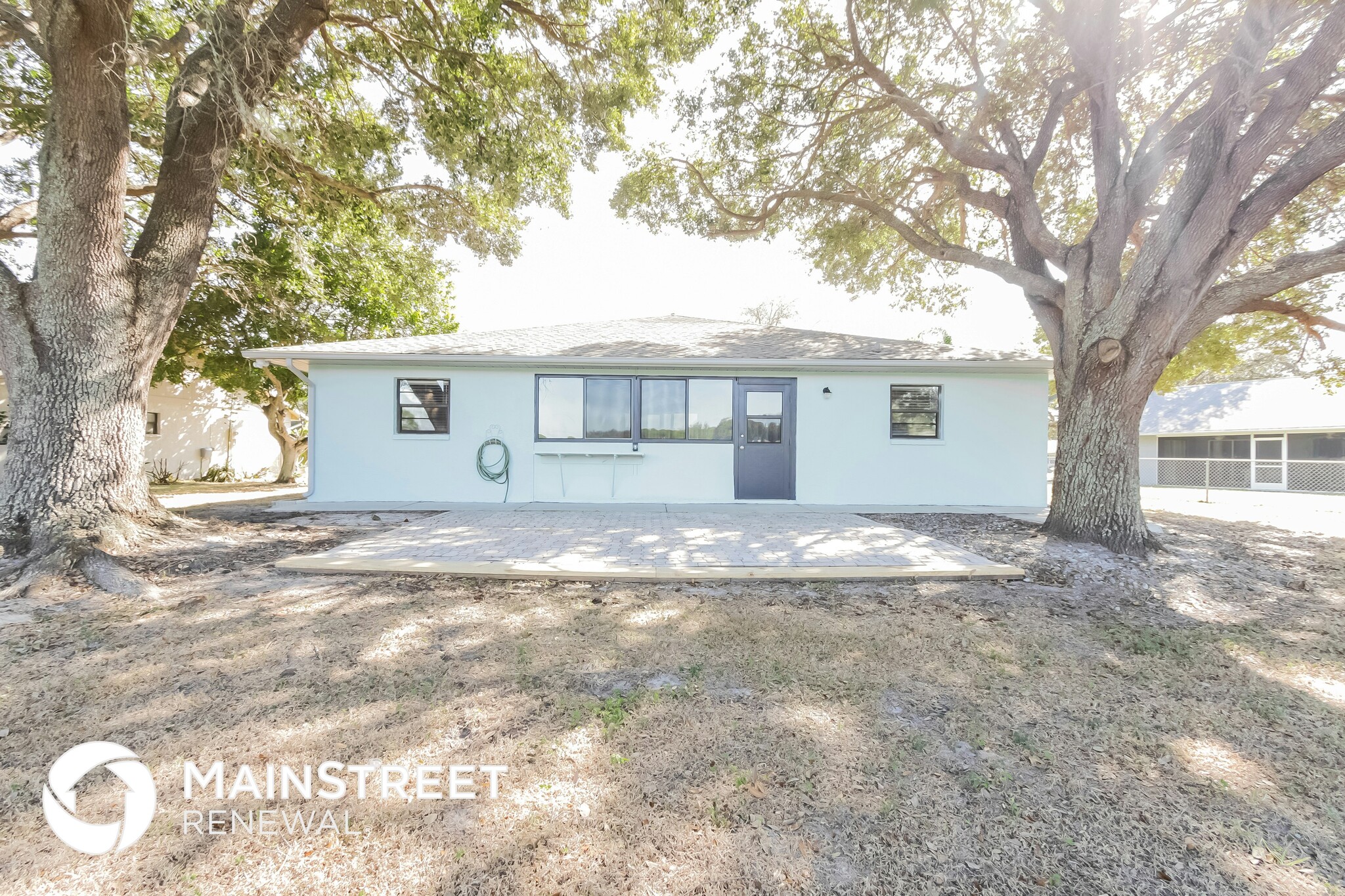 Building Photo - 5801 Pauma Pl
