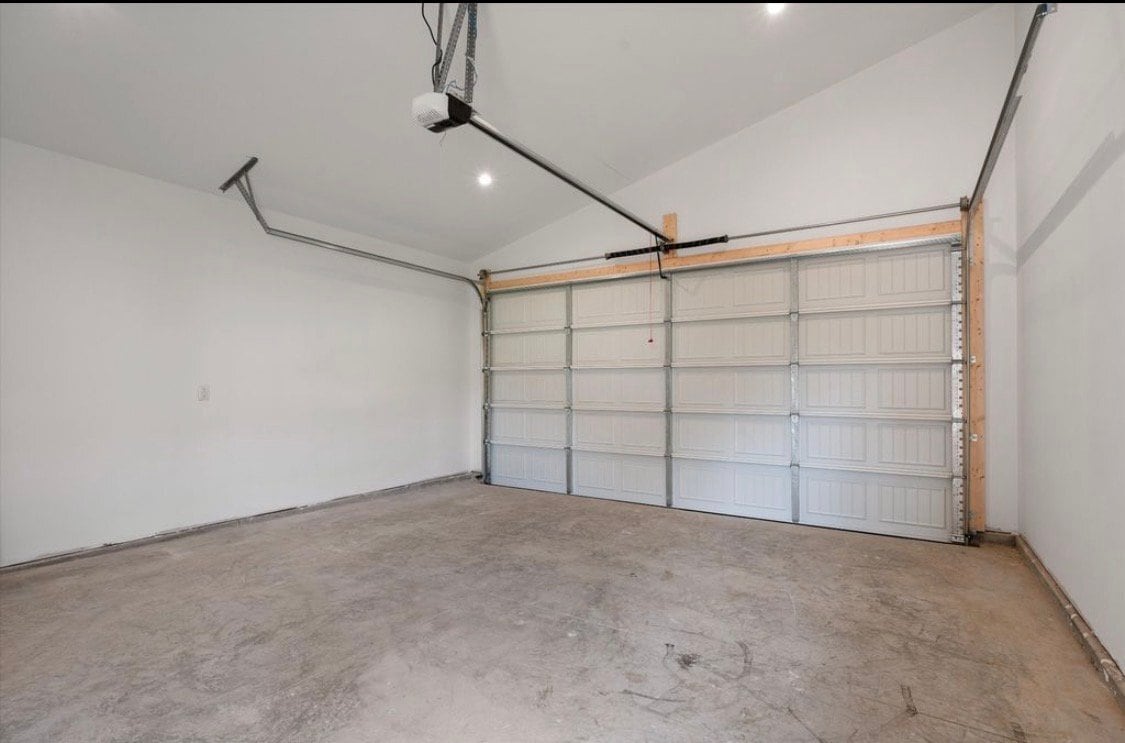 Building Photo - 151 Fain St