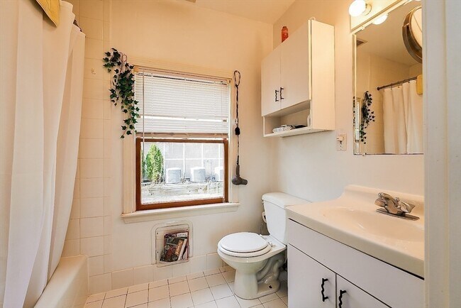 Building Photo - 32 Mason Terrace