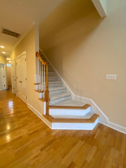 Building Photo - 2822 Pickett Road Unit 134