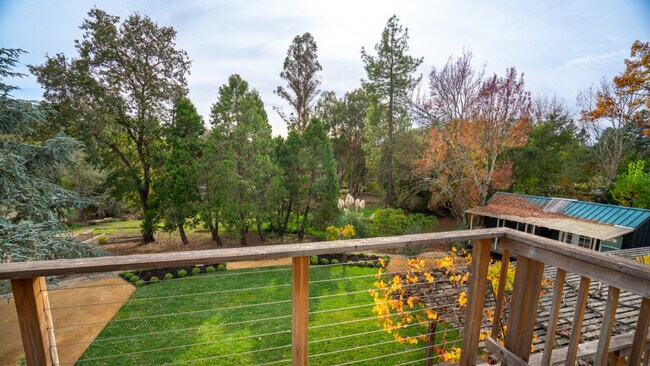 Building Photo - 870 Fitchview Lane-SI ID1538705P
