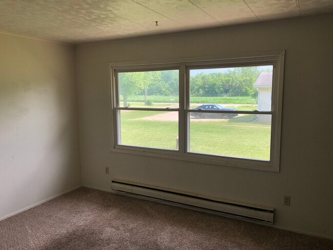 Building Photo - 130-132 Fauber Ln