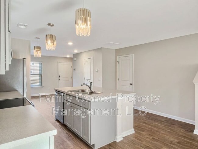 Building Photo - 193 Rosefield Ct