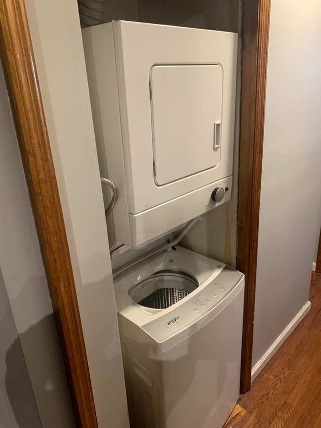 Building Photo - 809 Washington St