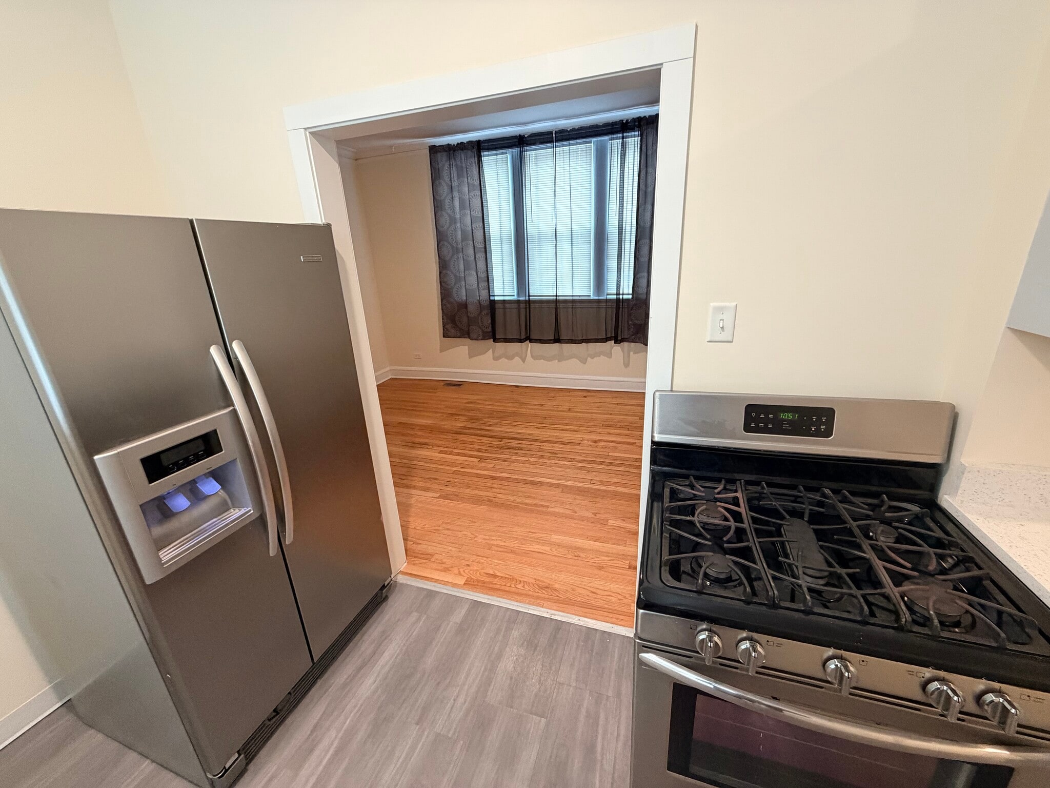 Building Photo - 9100 S Ashland Ave