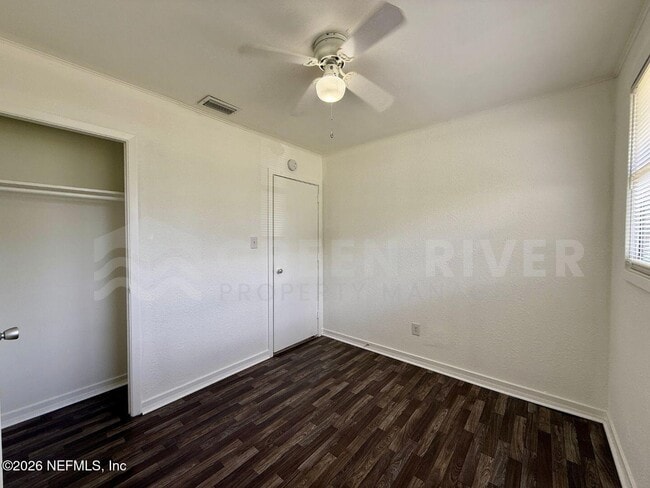 Building Photo - 4623 Suffolk Ave