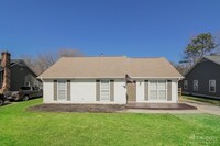 Building Photo - 110 Coventry Dr