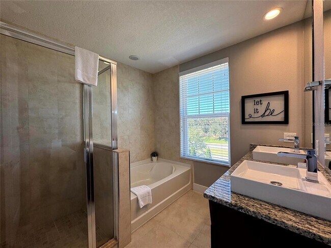 Building Photo - 2628 Sunrise Shores Dr