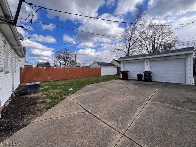 Building Photo - 5603 Allanwood Dr