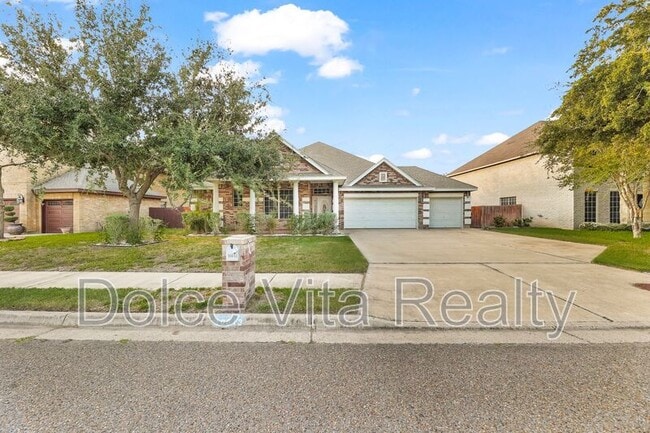 Building Photo - 10613 N 24th St