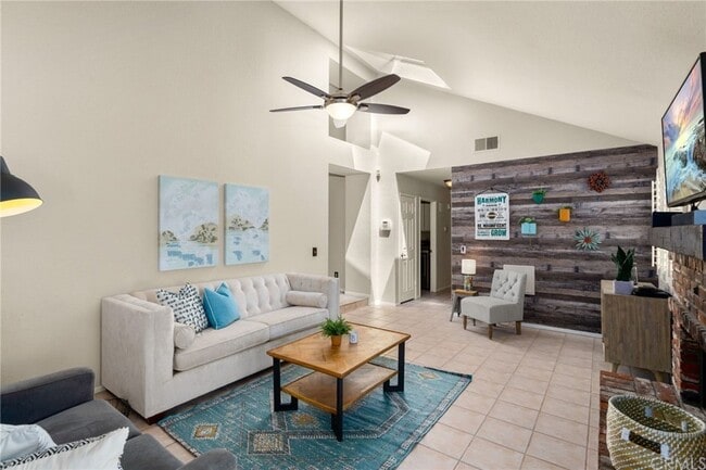 Building Photo - 1514 Evergreen Dr