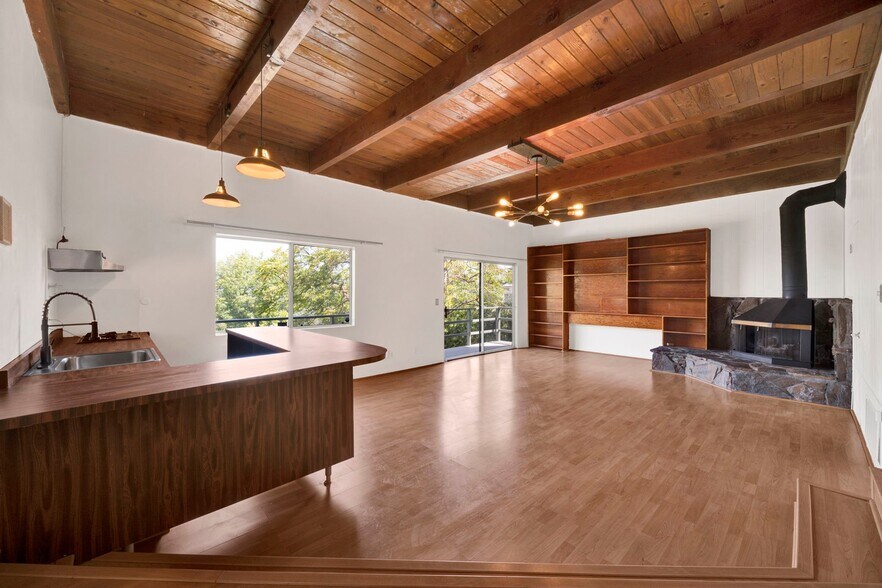 Building Photo - 4439 Palmero Dr