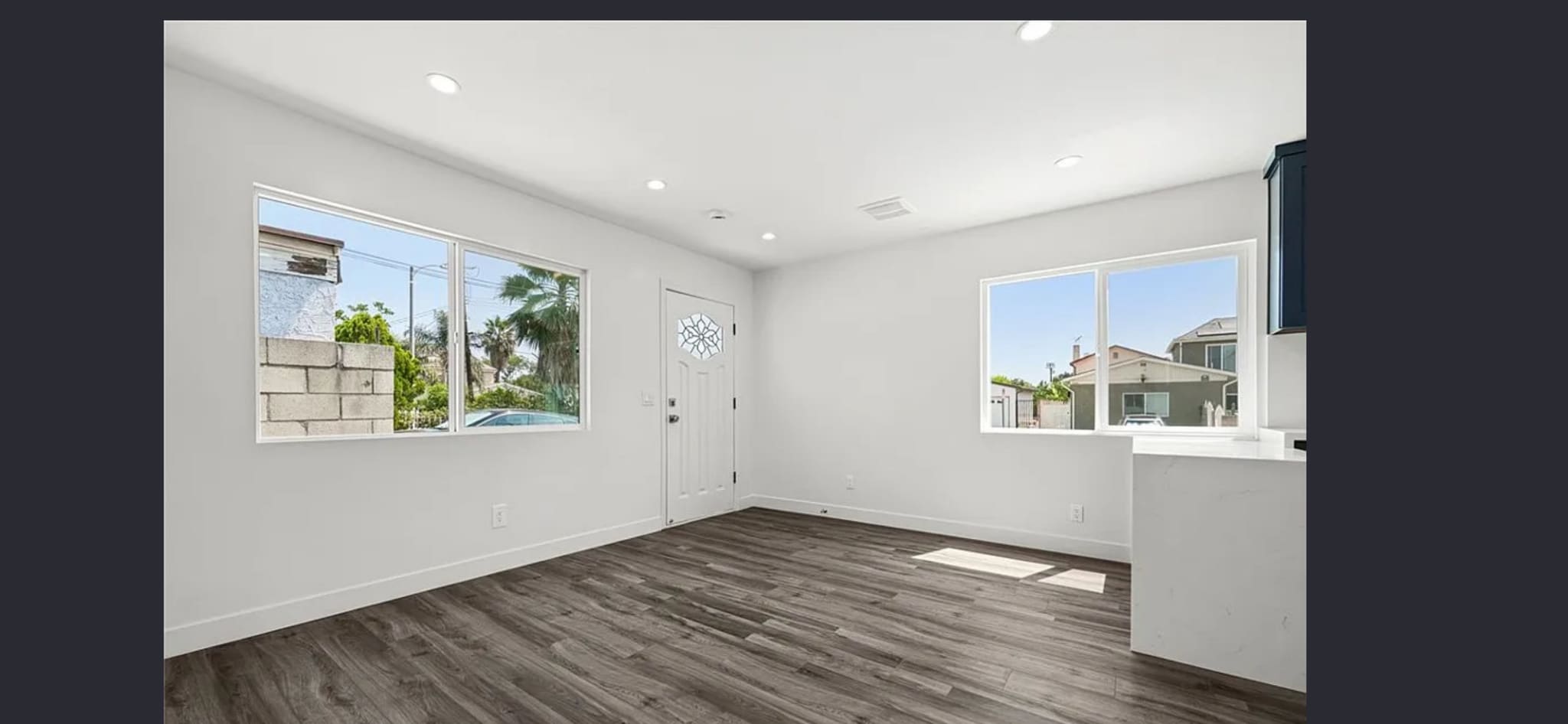 Living room - 11060 Oneida Ave