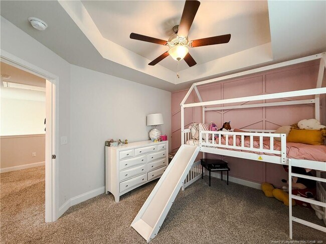 Building Photo - 490 Bedford Dr