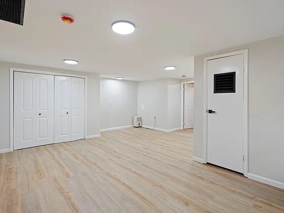 Building Photo - 38 Meadowlark Ln