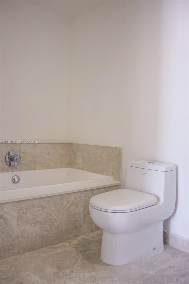 Building Photo - 488 NE 18th St