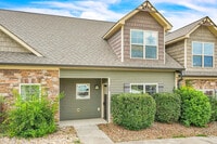Building Photo - 105 Belle Chase Wy NE